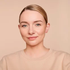 Catrice HD 020 Rose Beige Liquid Coverage Foundation New