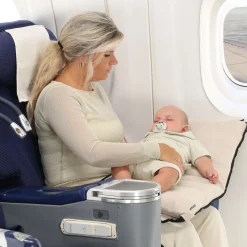 Deryan AirTraveller Vliegtuigbedje Reiskussen inclusief matras Outlet