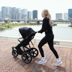 Deryan Luxe Bolt hardloop kinderwagen inclusief muggennet en pomp Outlet