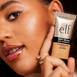 ELF e.l.f. Soft Glam 21 Light Neutral Satin Foundation