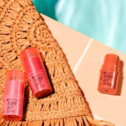 Essence Baby Got Blush 30 Hot