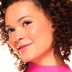 Essence Baby Got Bronze 20 Holiday Glow Shimmering Bronzer