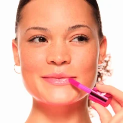 Essence Hydra Kiss 06 Cranberry is Back Lip Oil Best