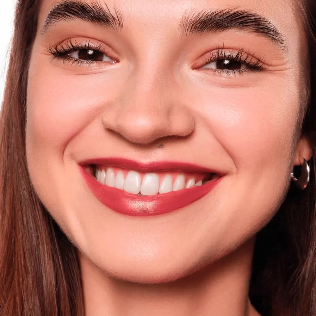 Essence Satin Glow 06 Deja-Brew Luminous Shine Lipstick