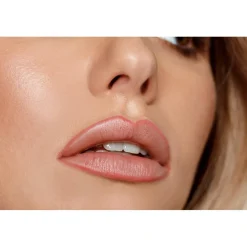 Kruidvat Show Off Colors 020 Lovely Bare Velvet Matte Lip Pencil Online