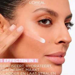 L'Oreal L'Oréal Paris Magic BB Very Light 5-in-1 Transforming Skin Corrector Hot