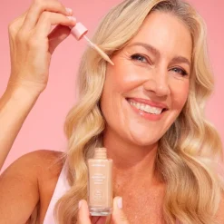 MCoBeauty 4-5 Medium Miracle Hyaluronic Tinted Serum Sale