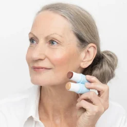 Rosalyne Pro-Age Gold Stick Highlighter en Oogschaduw Best