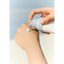 SKIN1004 Madagascar Centella Hyalu-Cica Sun Serum Discount