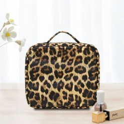 UNIQ Make-up Reistas Toilettas Luipaard Clearance